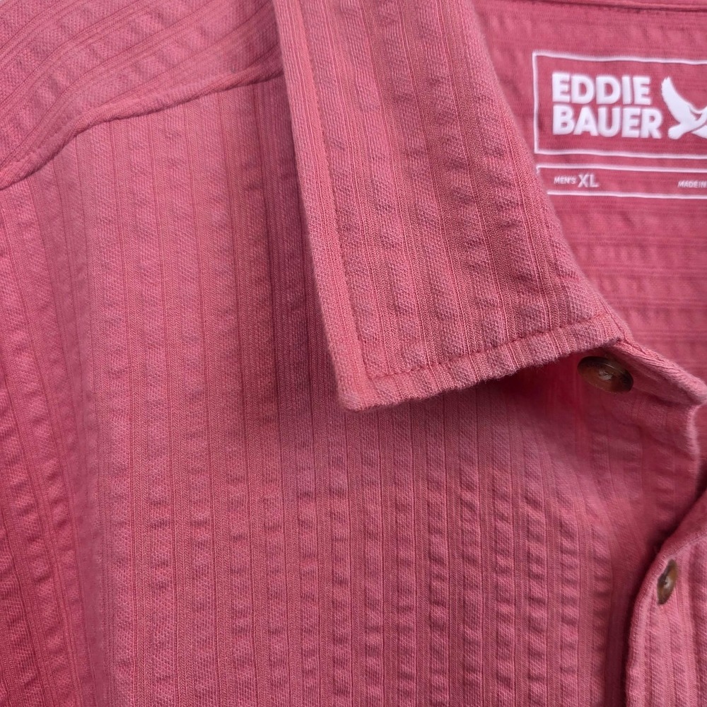 Eddie Bauer Mens Short Sleeve Alderpine Seersucker Shirt XL Dessert Pink - Picture 6 of 10